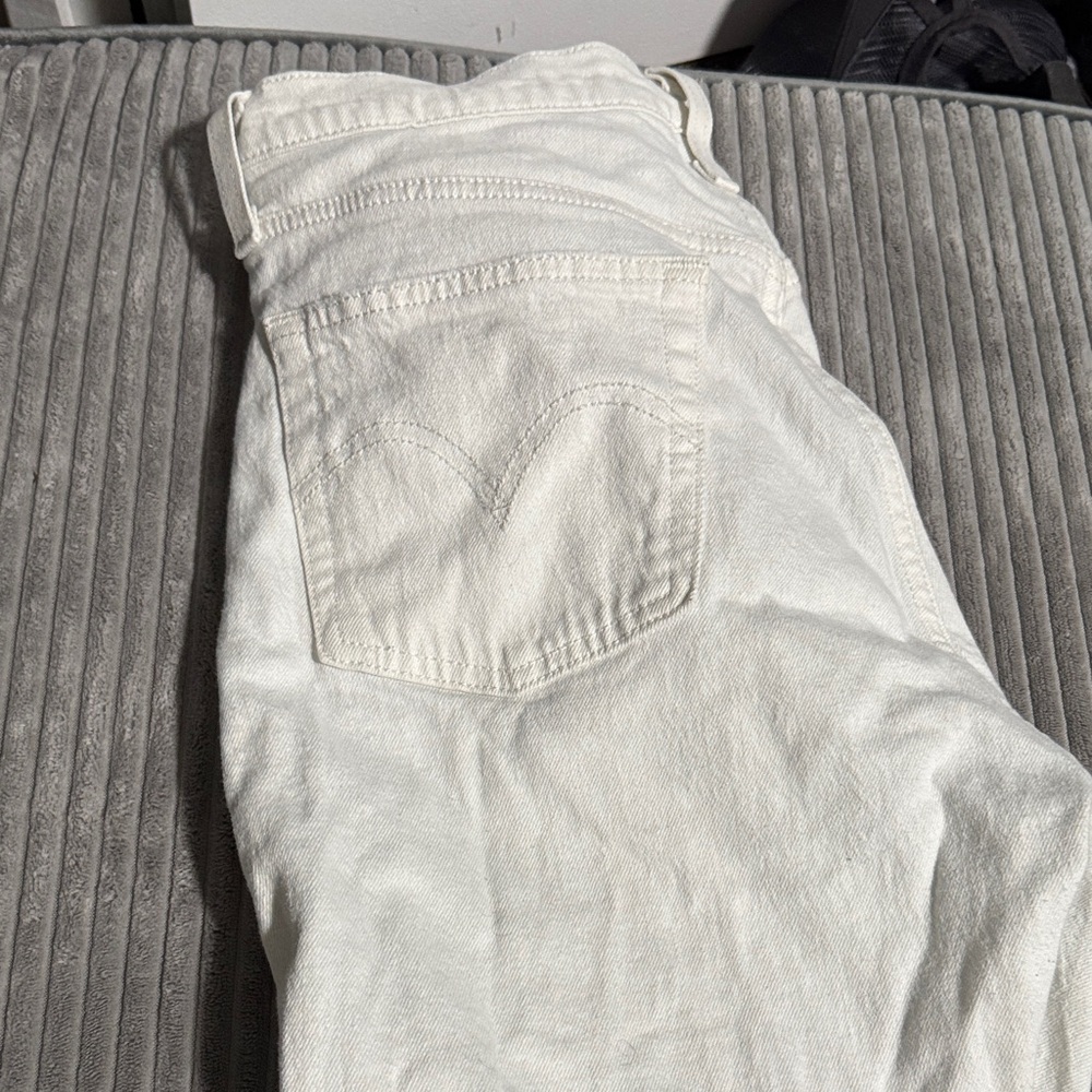 Levi's Women's Straight Leg Jeans - Cream